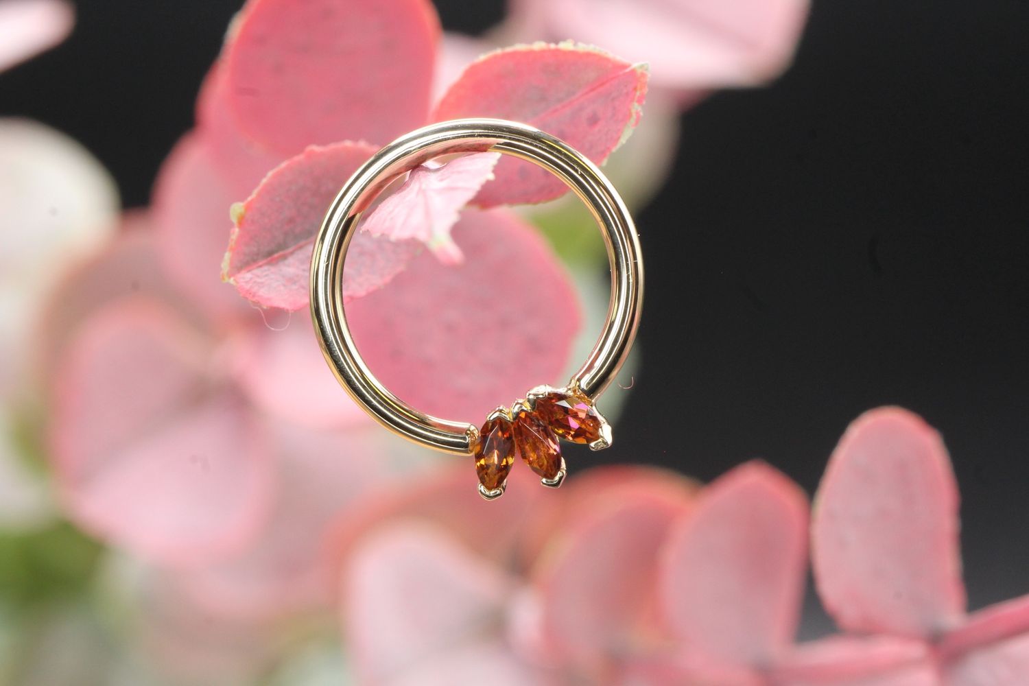 Yellow Gold Fixed Marquise Fan Seam Ring