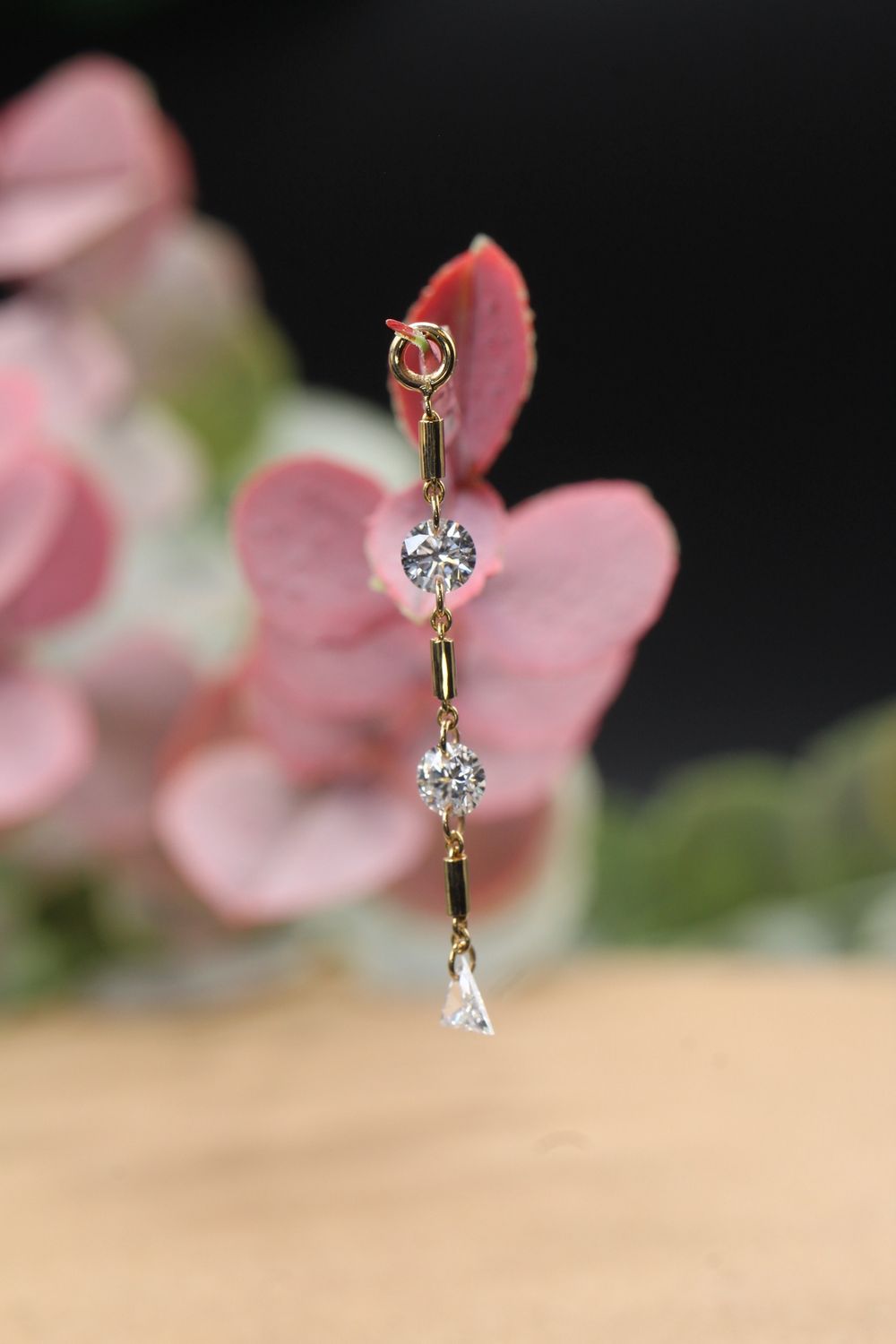 Yellow Gold Varuna Charm, Size: 16ga, Stone: VS1 Diamonds