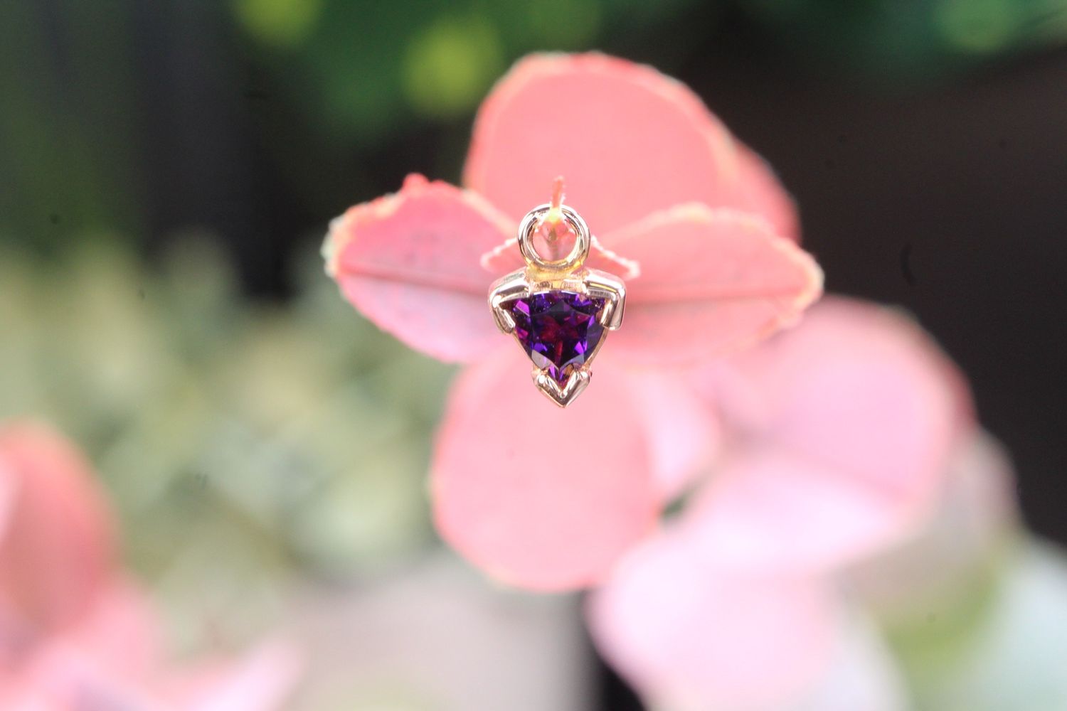 Rose Gold Half Bezel Trillion Charm, Size: 16ga, Stone: Amethyst AA