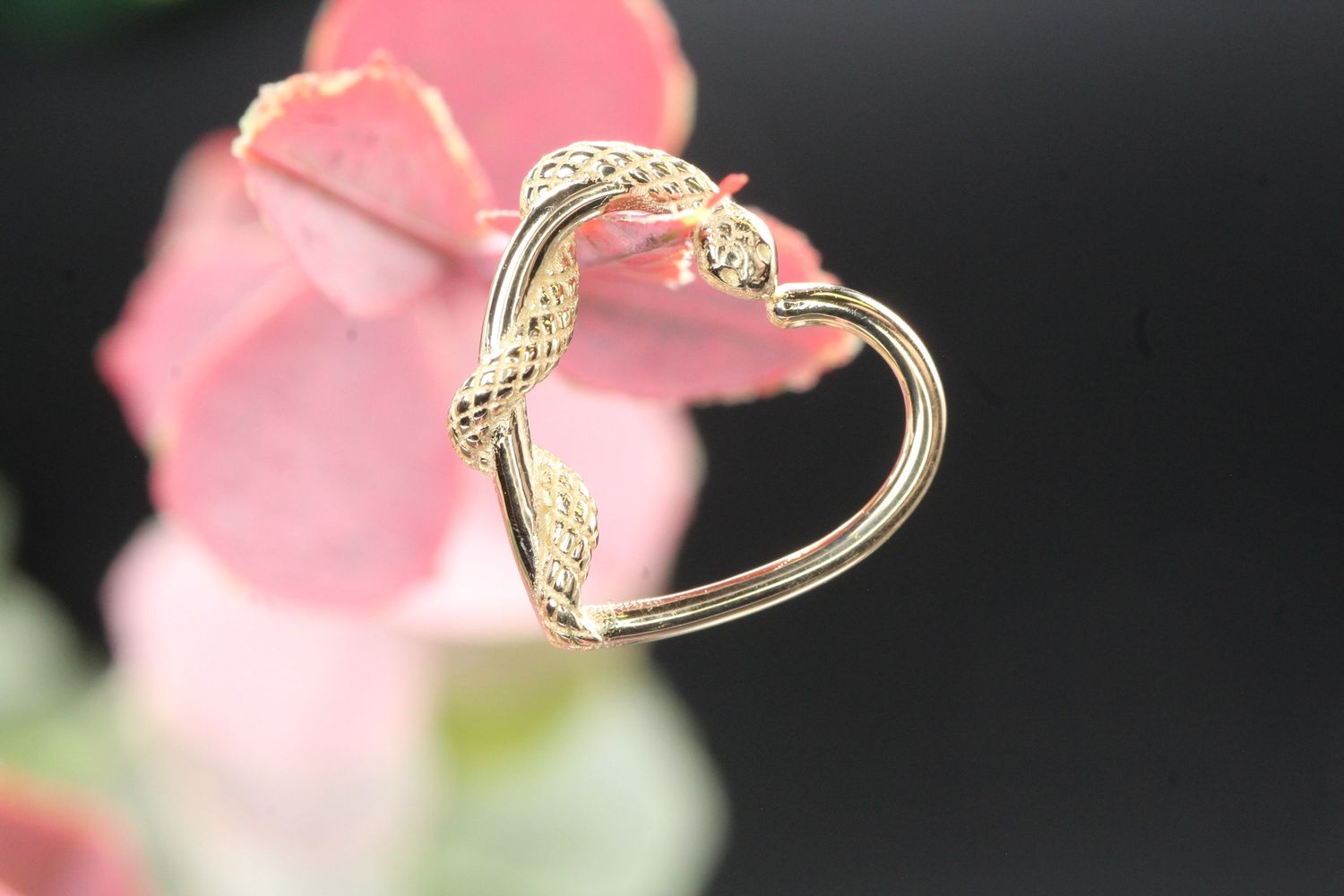 Yellow Gold Ophidian Heartbreaker Seam Ring, Size: 18ga 11/32&#39;&#39;
