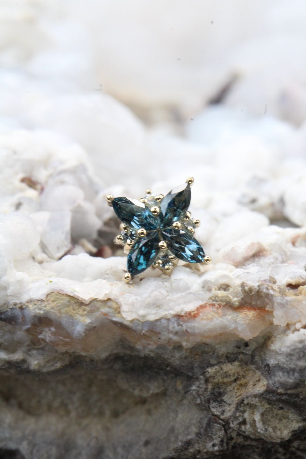Threaded Yellow Gold Tiny Pleades Top, Gauge: 18/16ga, Stone: London Blue Topaz &amp; Swiss Blue Topaz