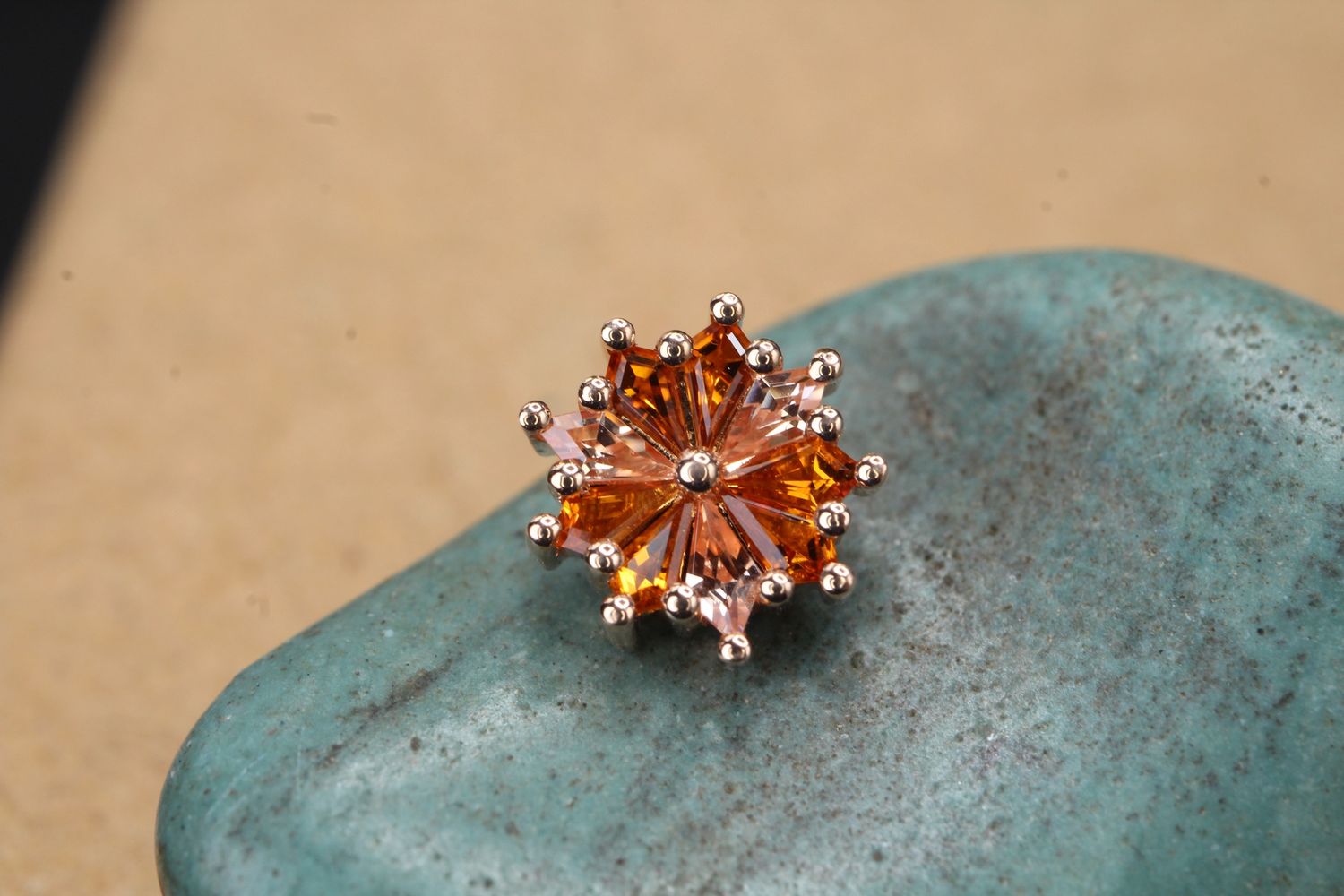 Threaded Rose Gold Pablito Top, Gauge: 18/16ga, Stone: Madeira Citrine &amp; Chatham Champagne Sapphire