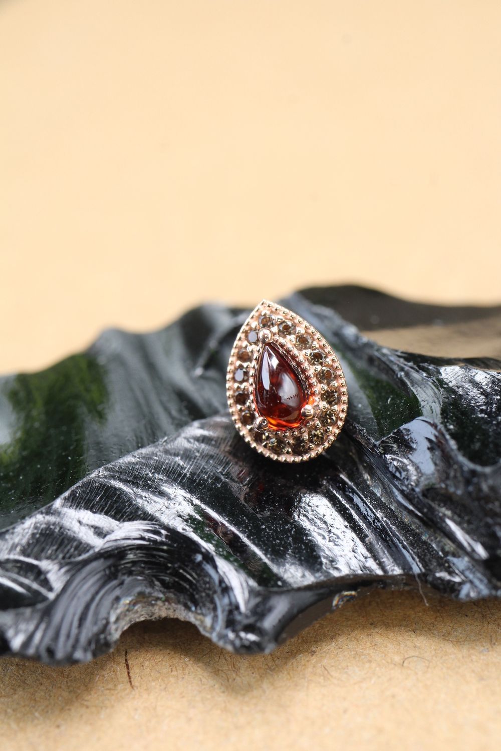 Threaded Rose Gold Pear Halo, Gauge: 14/12ga, Stone: Garnet Cab &amp; Smoky Quartz