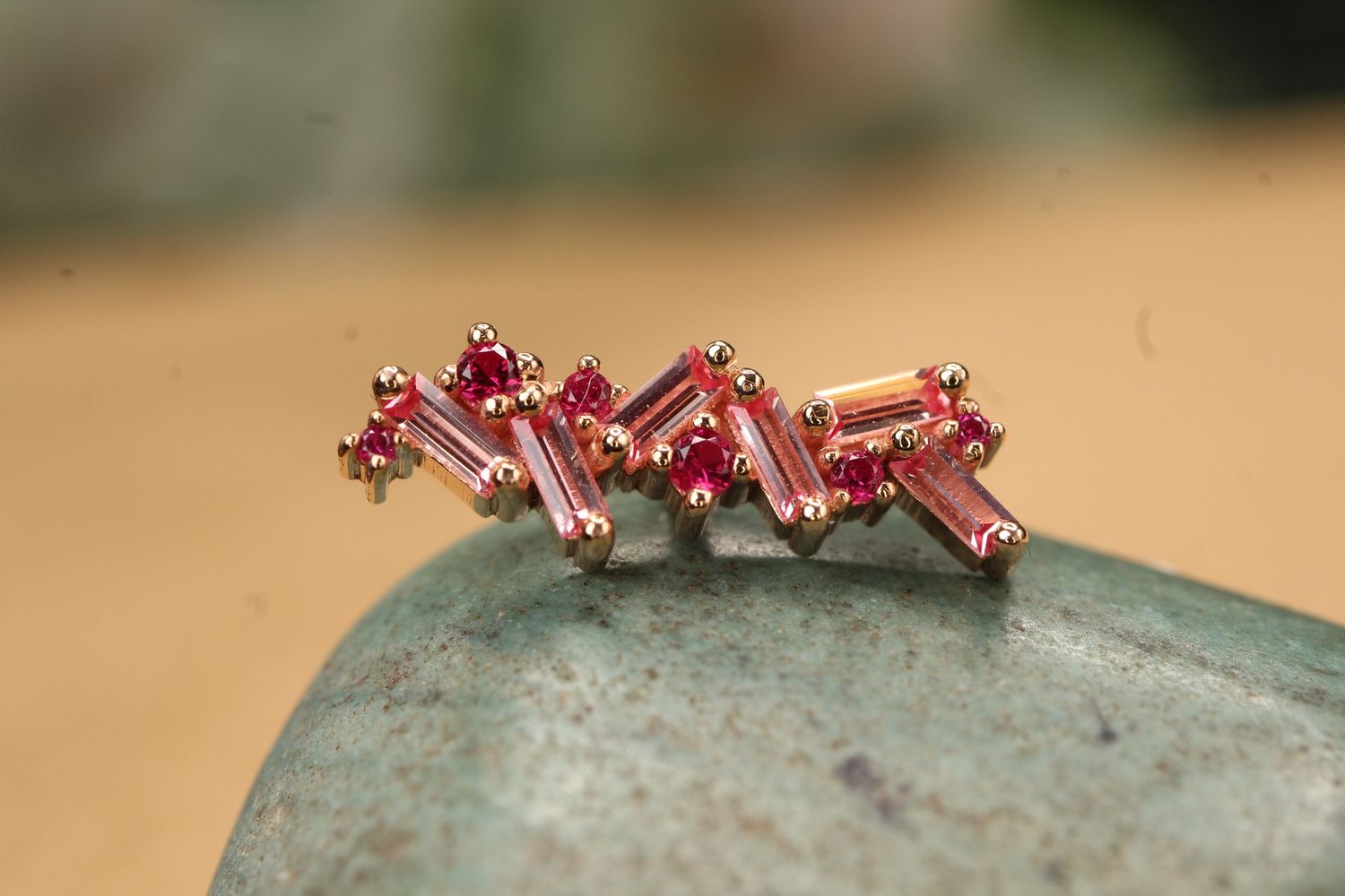 Threaded Rose Gold Valus Top, Gauge: 14/12ga, Orientation: Left, Stone: Chatham Padparadascha Sapphire &amp; Ruby