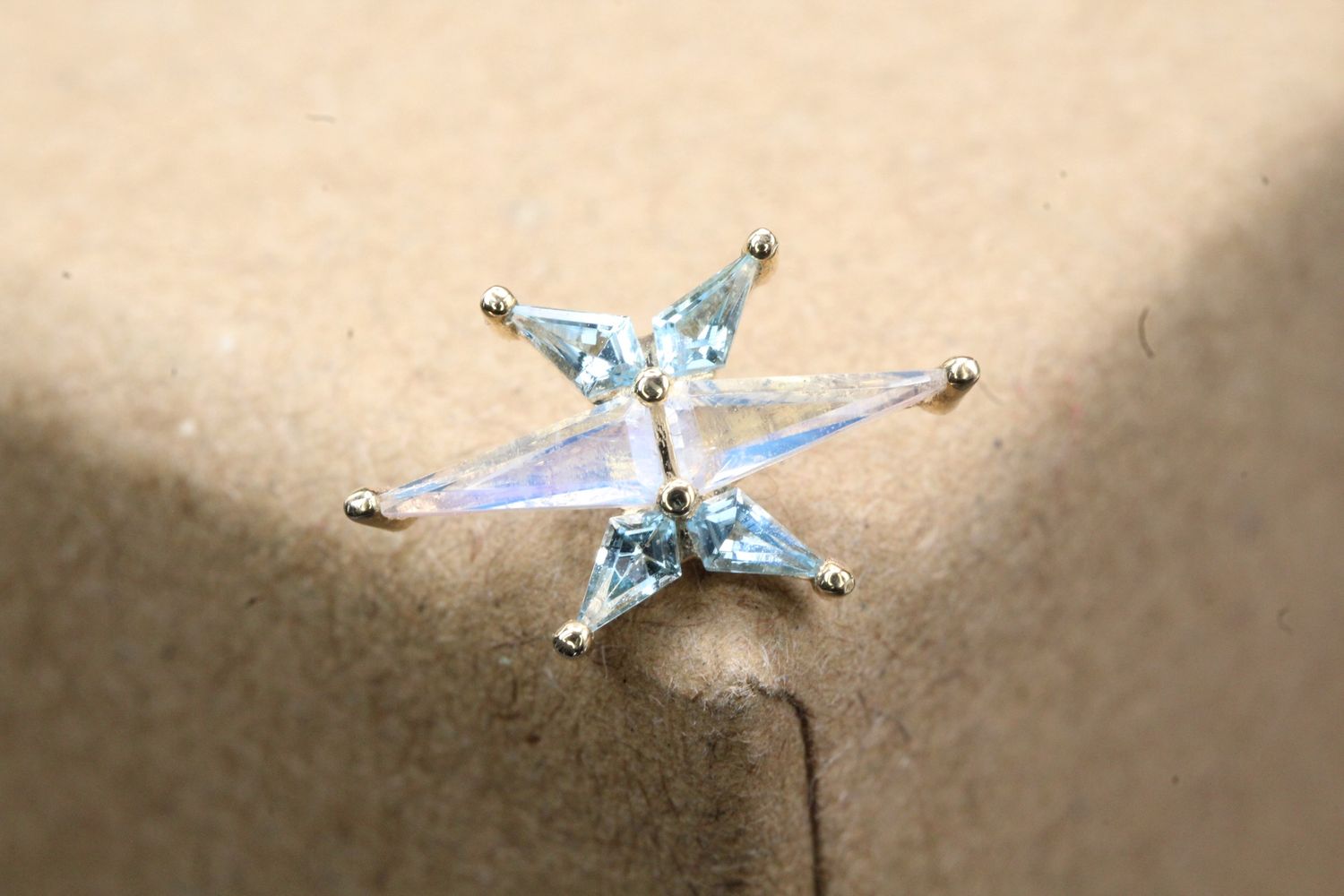 Threaded Yellow Gold Harpy, Gauge: 18/16ga, Stone: Swiss Blue Topaz &amp; Rainbow Moonstone