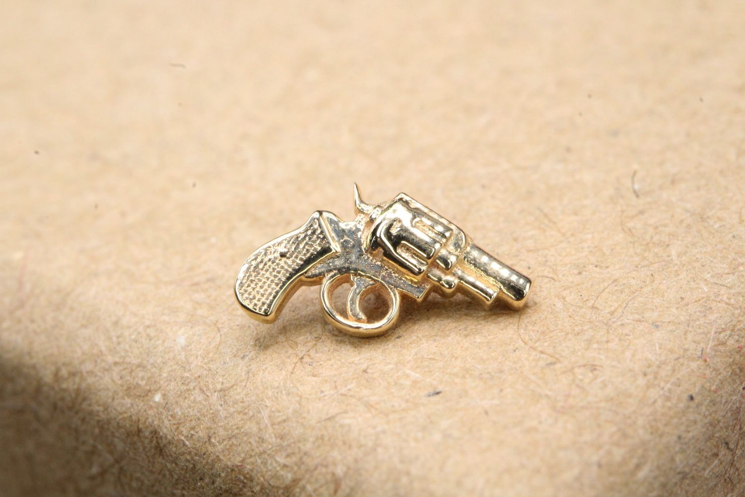 Threaded Yellow Gold Snub Nose Revolver, Gauge: 18/16ga