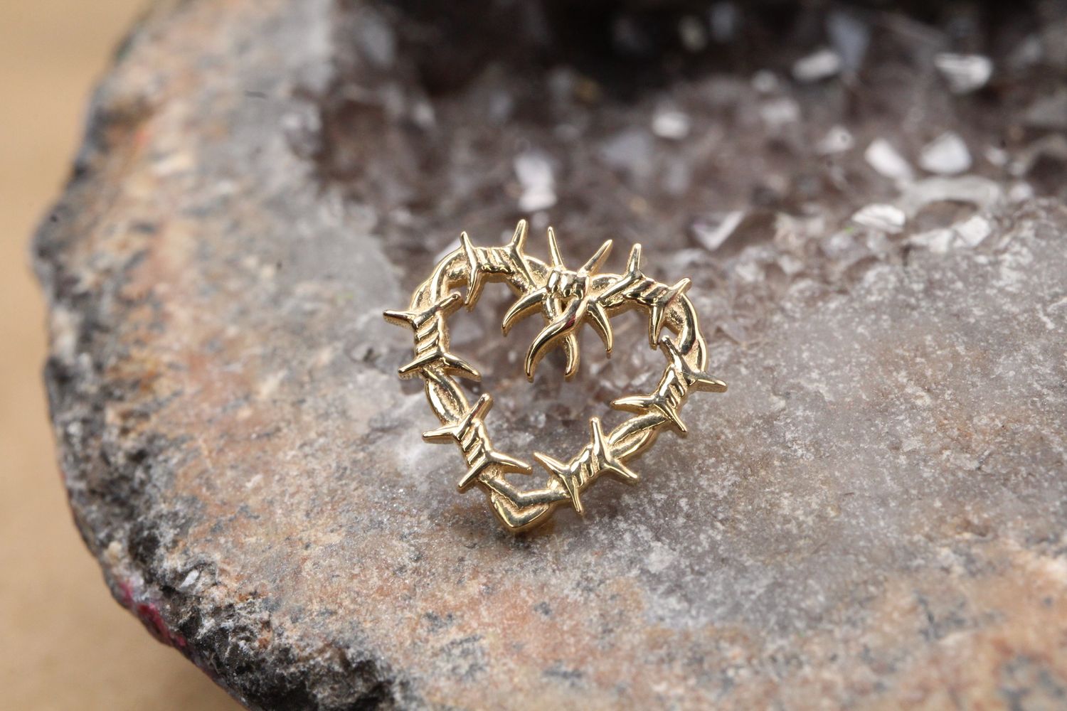 Threaded Yellow Gold Barbed Wire Heart Top, Gauge: 18/16ga