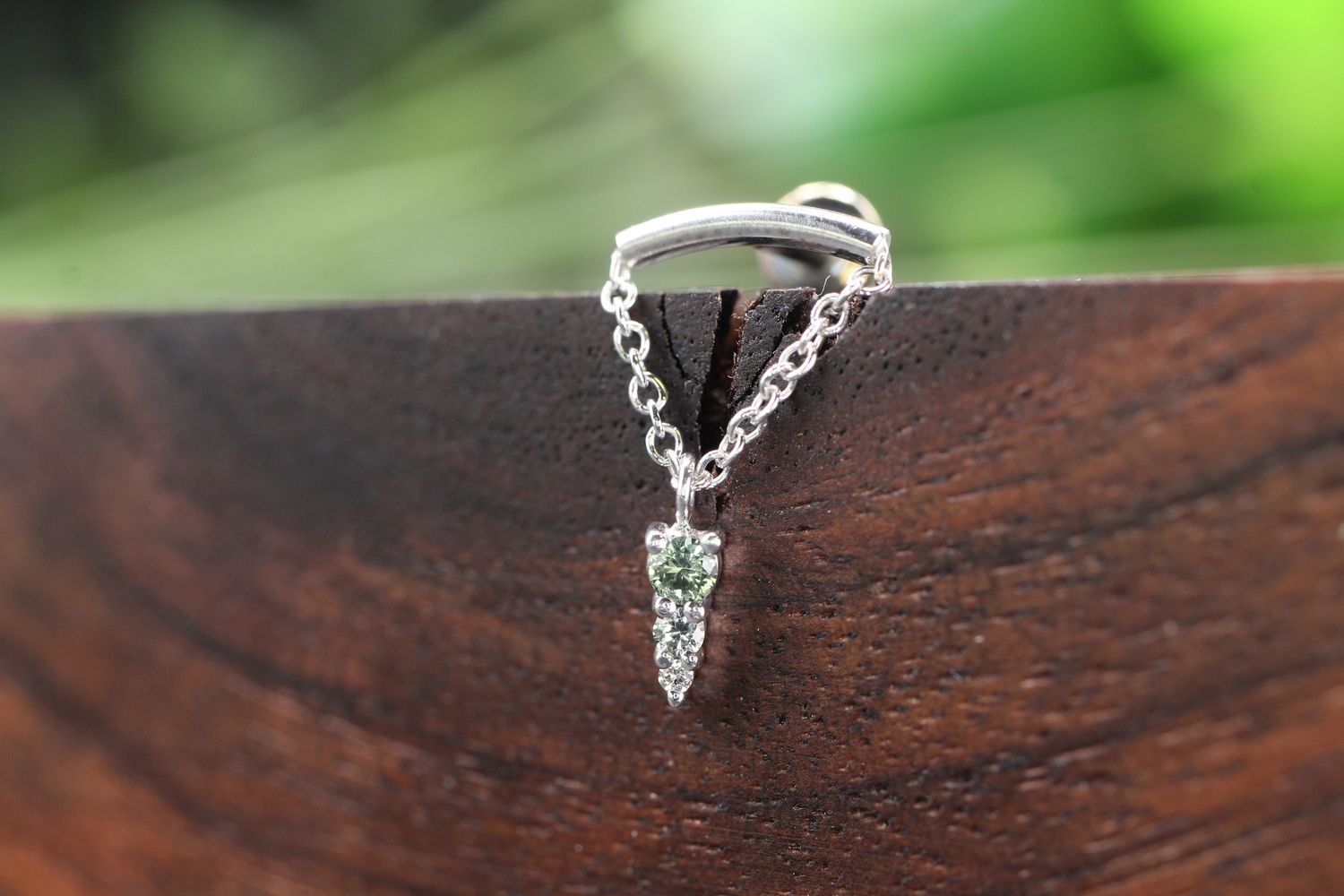 Threaded White Gold Kendall Bar Top, Gauge: 18/16ga, Pendant Style: Jeanie 3, Stone: Seafoam Tourmaline, Grey Sapphire &amp; VS1 Diamond