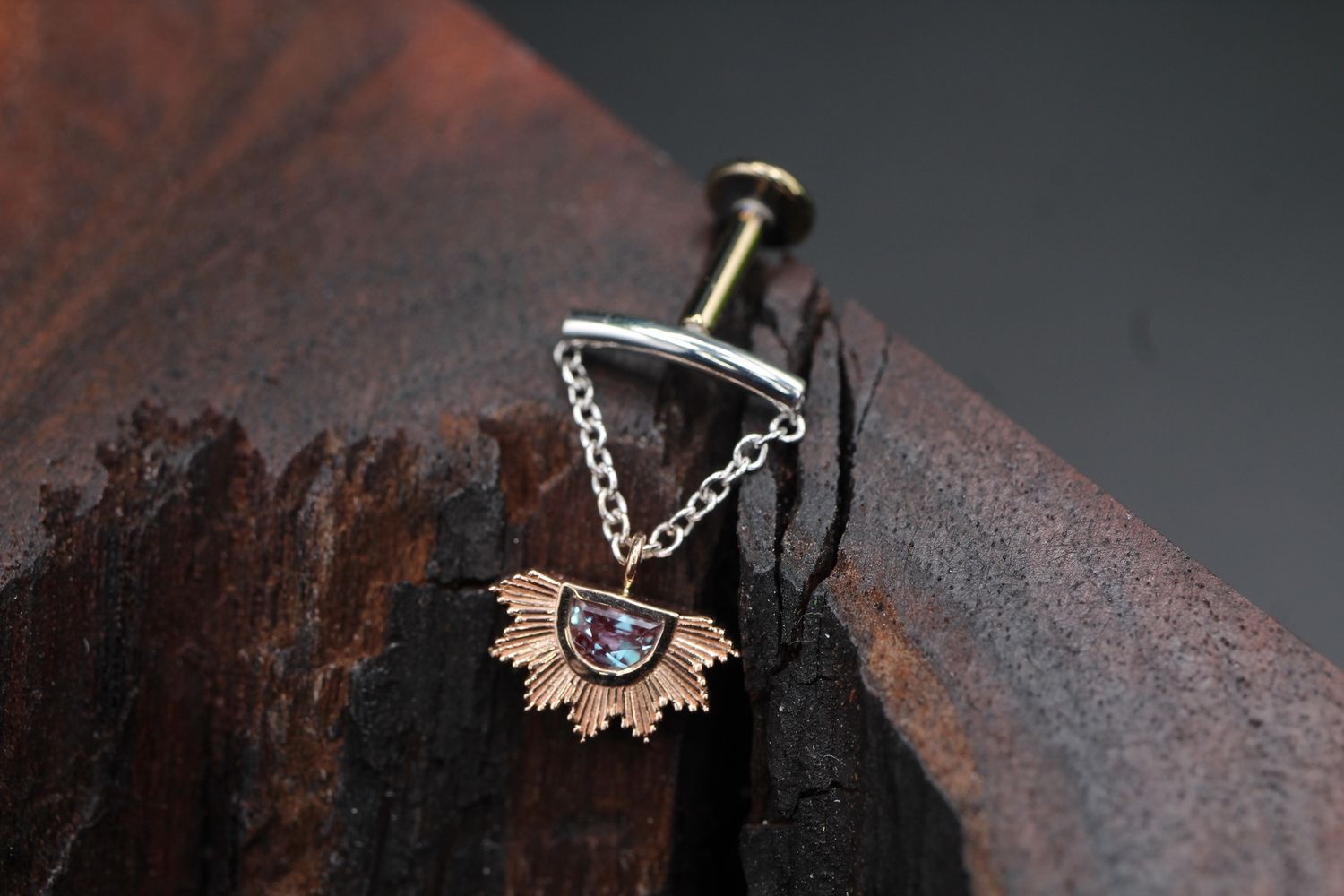 Threaded Two Tone Gold Kendall Bar Top, Bar Style: White Gold/ White Gold Chain, Gauge: 18/16ga, Pendant Style: Rose Gold Himalia