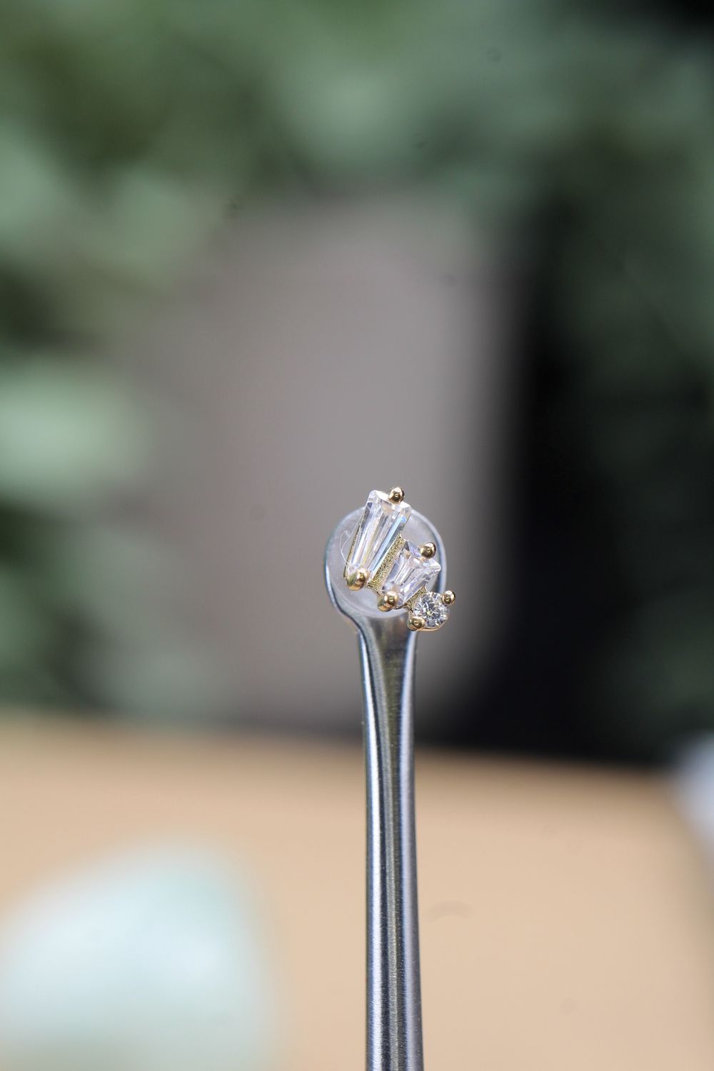 Threadless Yellow Gold Sequence Tops, Stone: White CZ