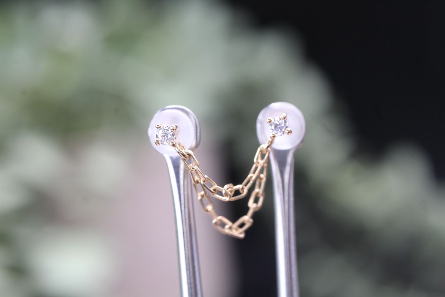 Threadless Yellow Gold Duality Top, Stone: White CZ