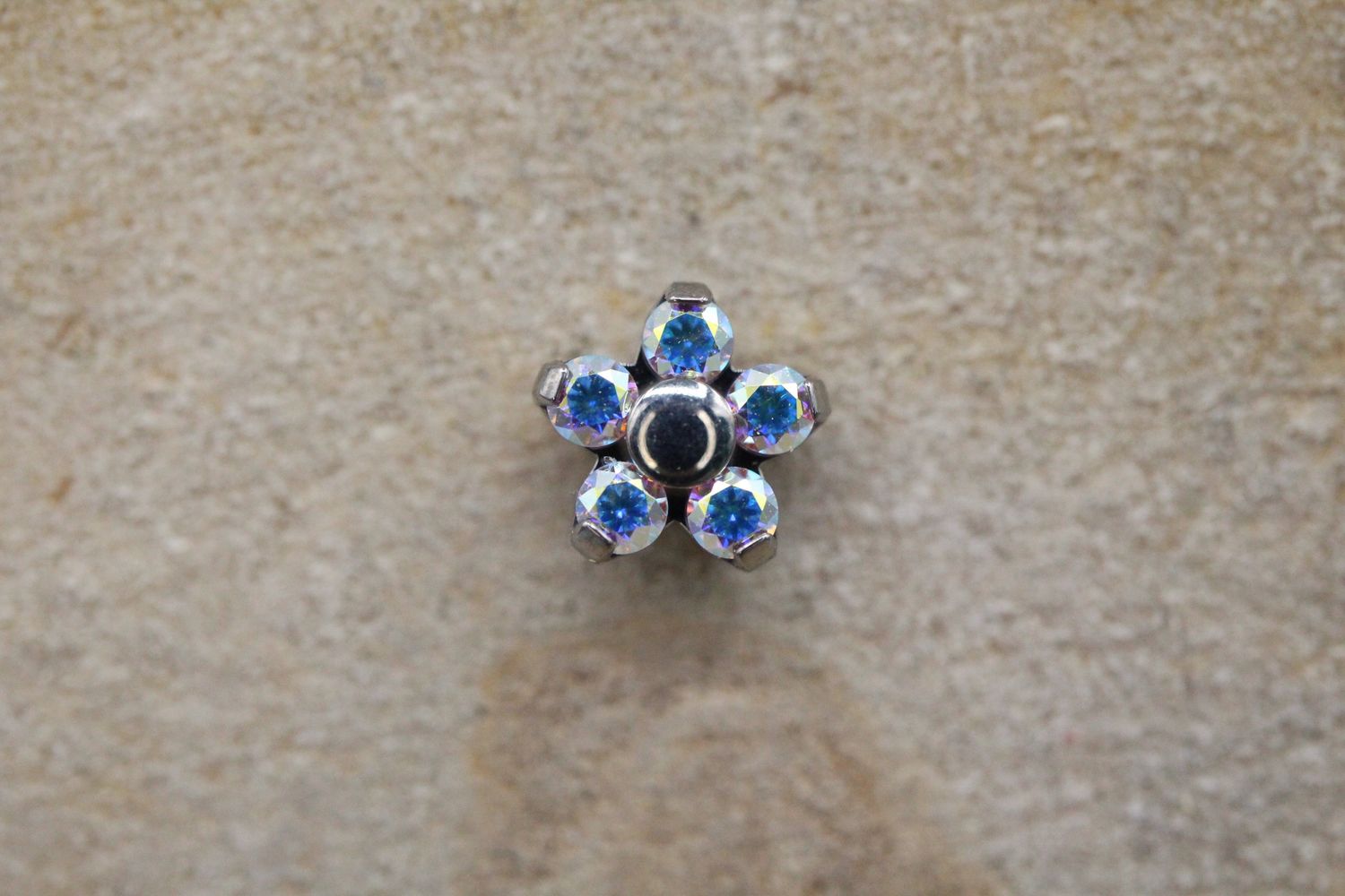 Threadless Titanium Flower Tops, Colour: ABCZ, Size: Small