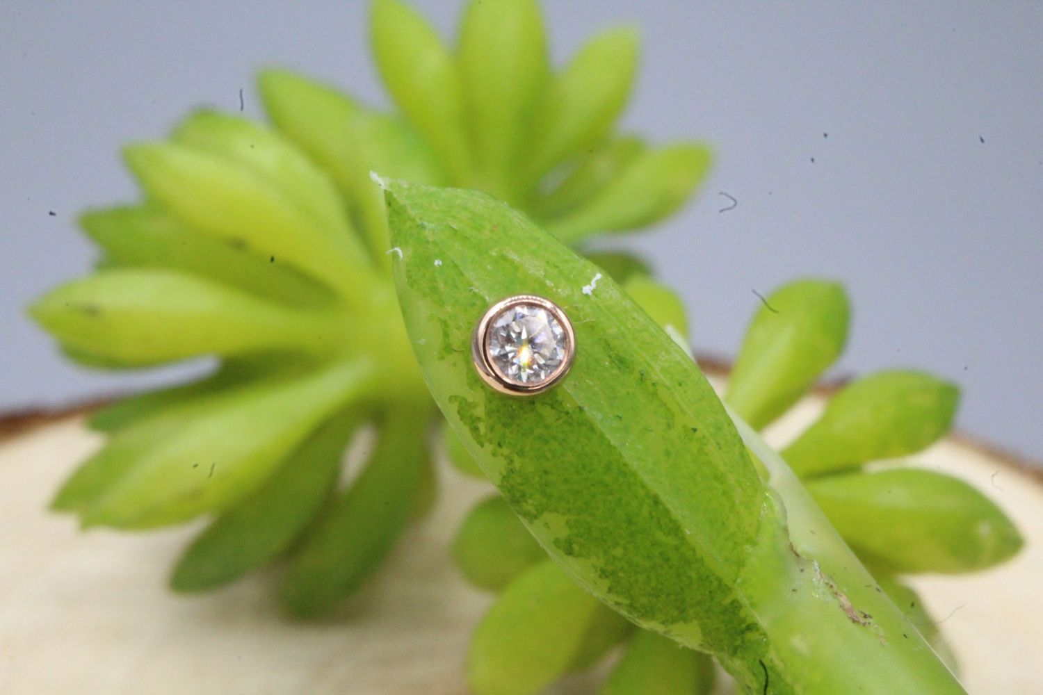 Threadless Rose Gold Bezel Set White CZ Tops, Size: 2.25mm