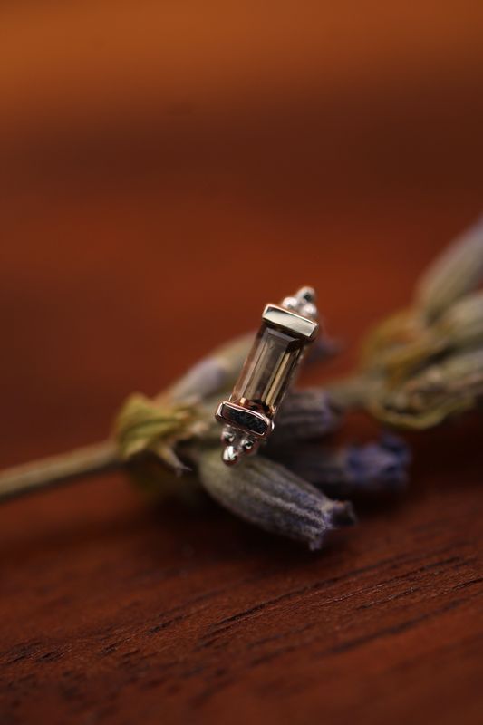 Threadless White Gold Siva