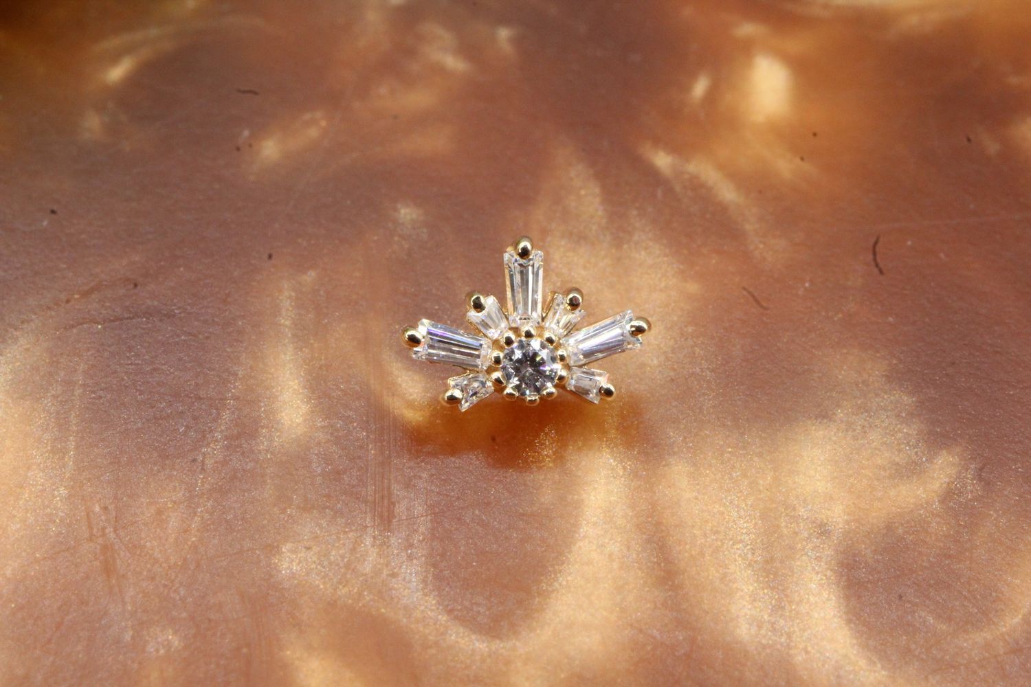 Threaded Yellow Gold Half Mininova Top, Gauge: 14/12g, Stone: White CZ