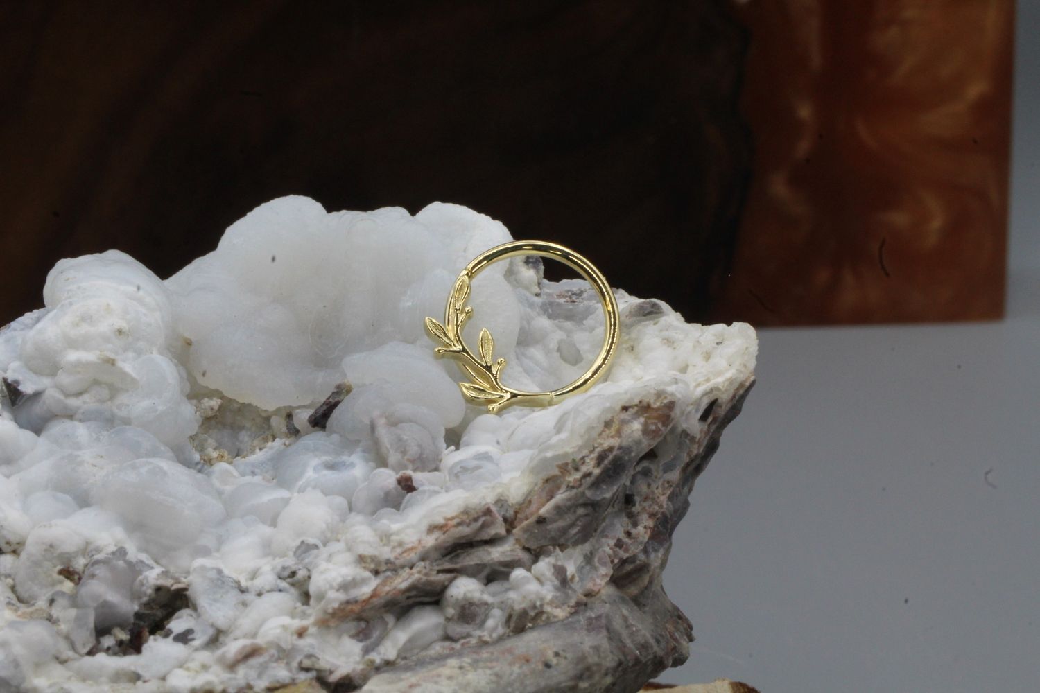 Yellow Gold Amity Seam Ring, Direction: Curved to the left, Size: 16ga 7/16'', Style: Standard