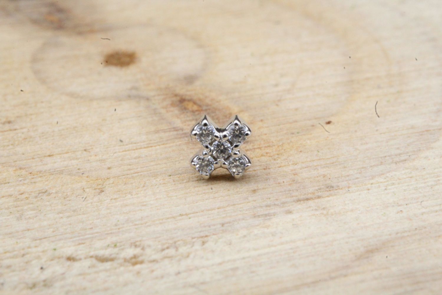 Threadless White Gold Lois End, Size: 5x1mm, Stone: White CZ