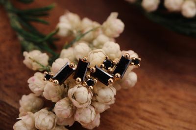 Threaded Yellow Gold Mini Genesis