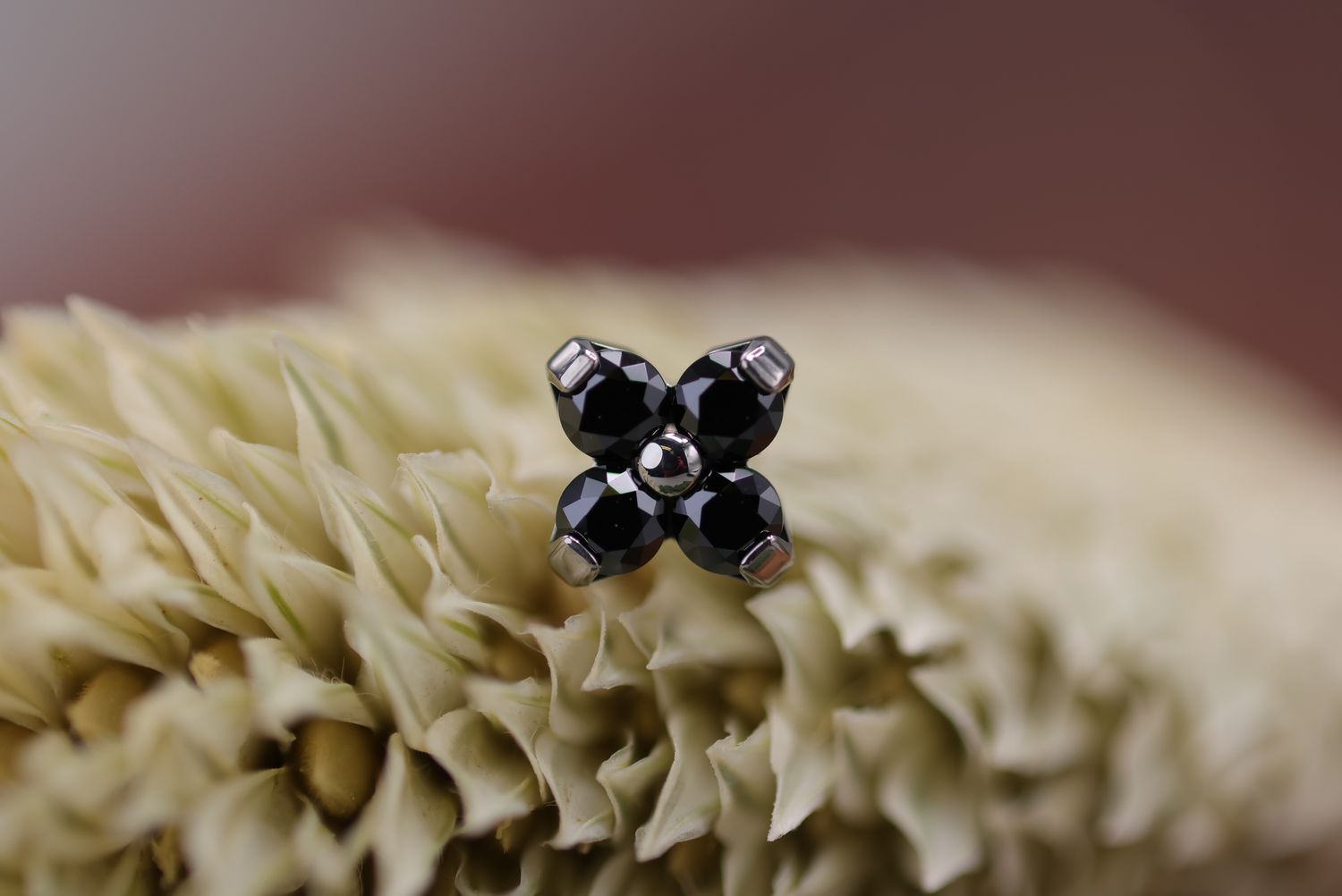 Threadless Titanium Forte Top, Colour: Black CZ, Size: 4x1.5mm