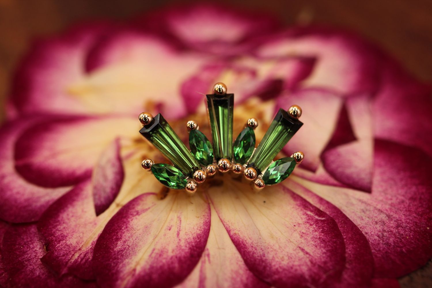 Threaded Yellow Gold El Rey Top, Gauge: 18/16ga, Size: Large- 11x6.5mm, Stone: Chrome Tsavorite &amp; Green Tourmaline