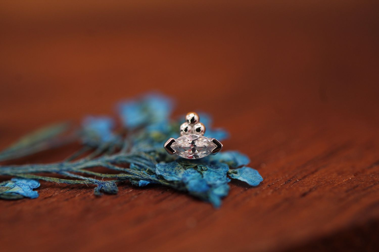 Threadless White Gold V Prong Marquise with Tri-Bead Accent Top, Stone: White CZ