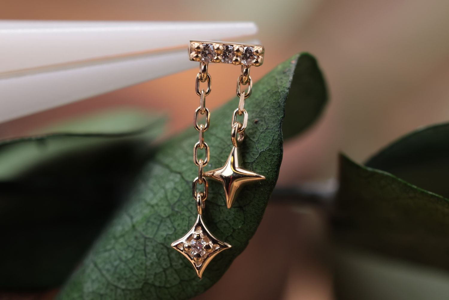 Threadless Yellow Gold Bar End Tops, Style: Cosmo- White Diamond