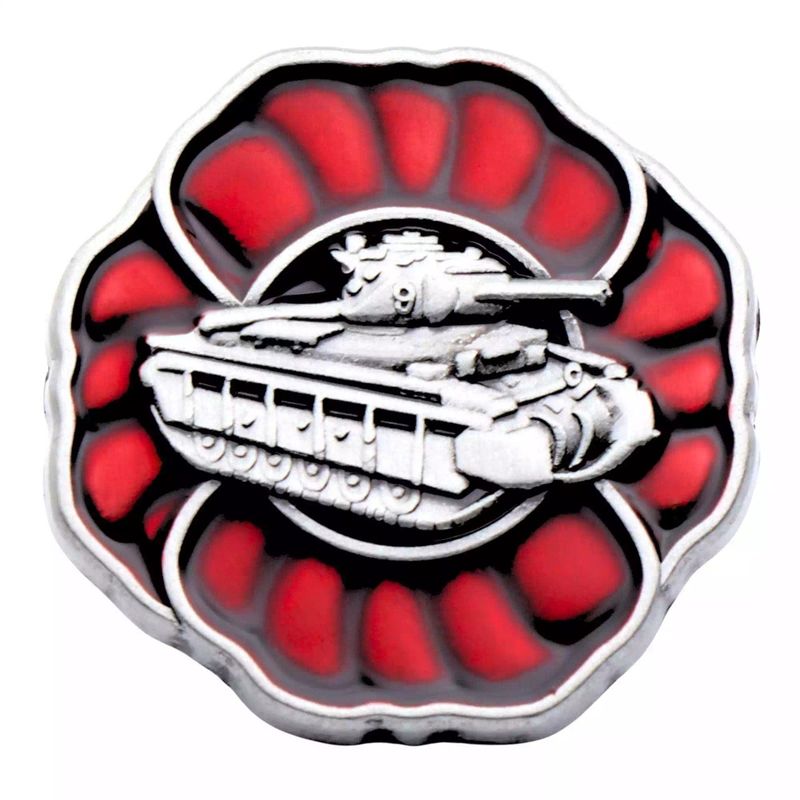 Poppy WWII Matilda II Tank Limited Edition Lapel Pin