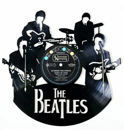 Record - The Beatles (Band Playing)