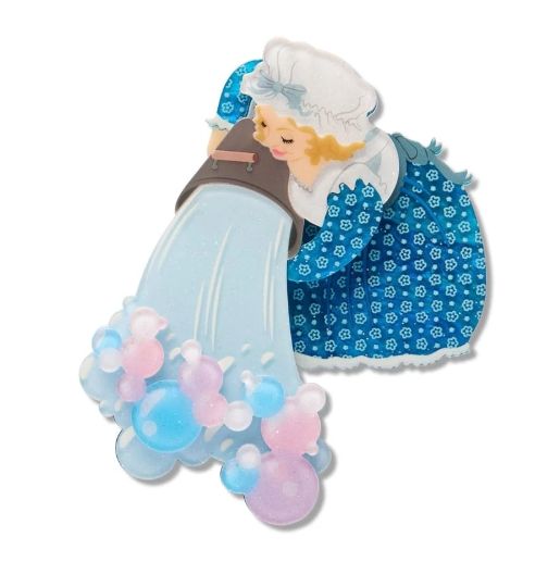 Dame Washalot Brooch