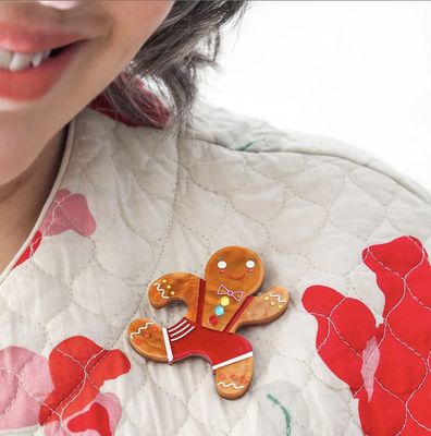Catch Me If You Can Brooch
