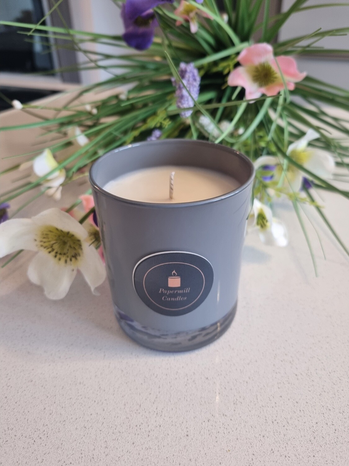 &#39;Lavender &amp; Camomile&#39; - 220g candle