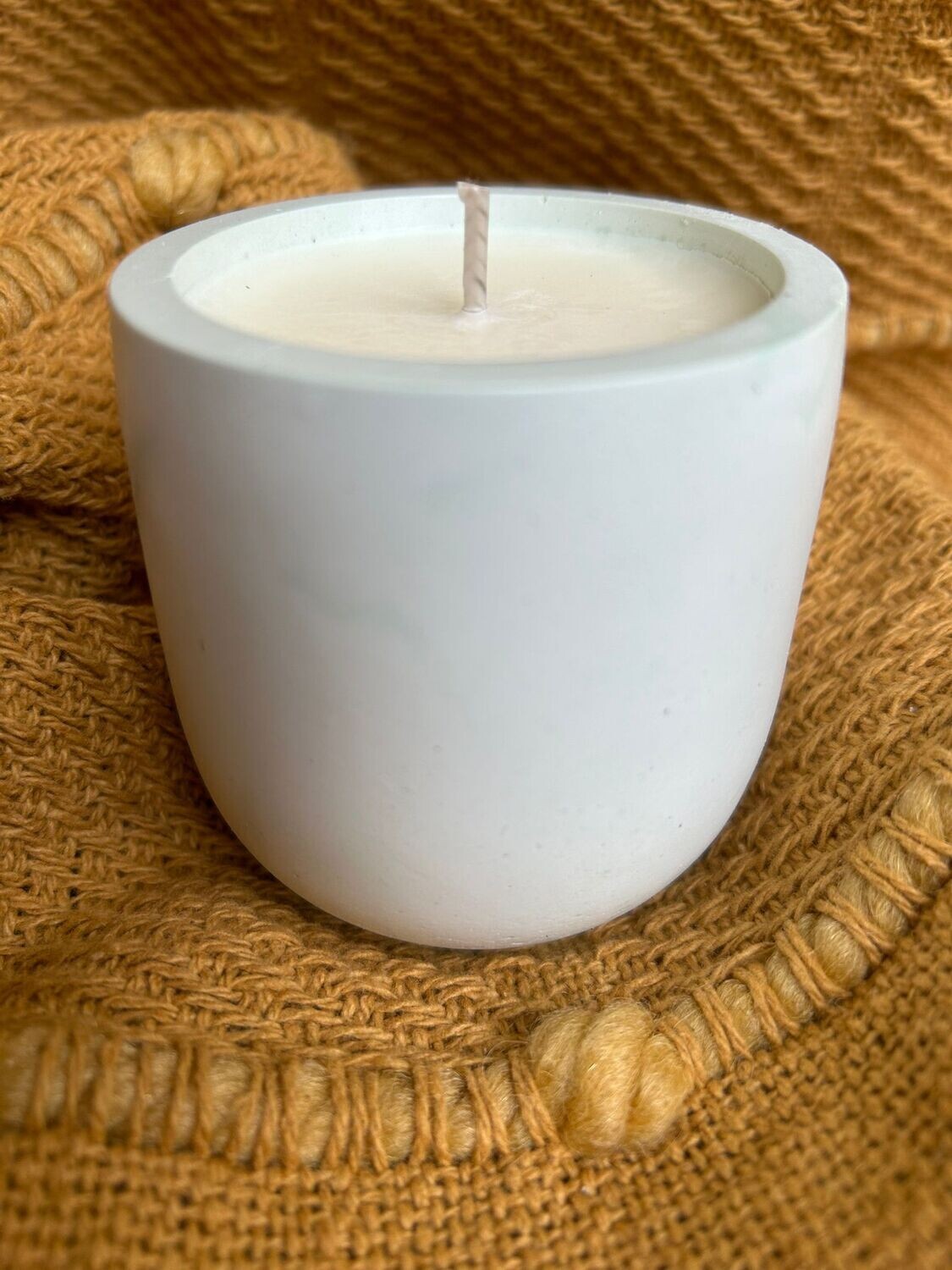 &#39;Lime, Basil &amp; Mandarin&#39; - 180g candle