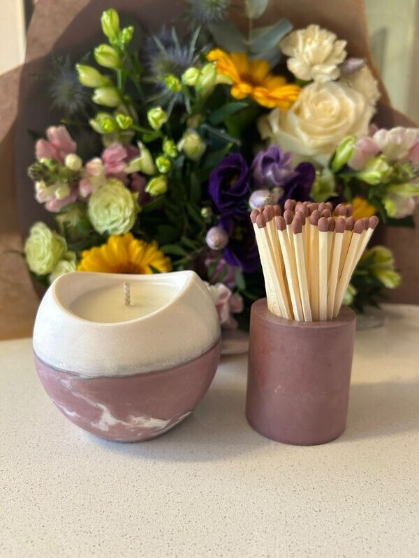 &#39;Vintage Bluebells &amp; Sweet Pollen&#39; - 180g candle