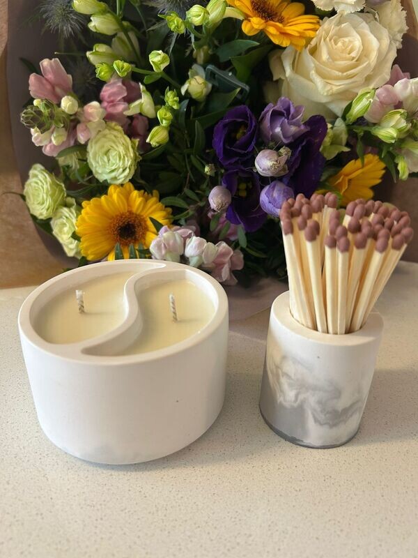 &#39;Relax &amp; Unwind&#39; - yin and yang 180g candle &amp; match pot