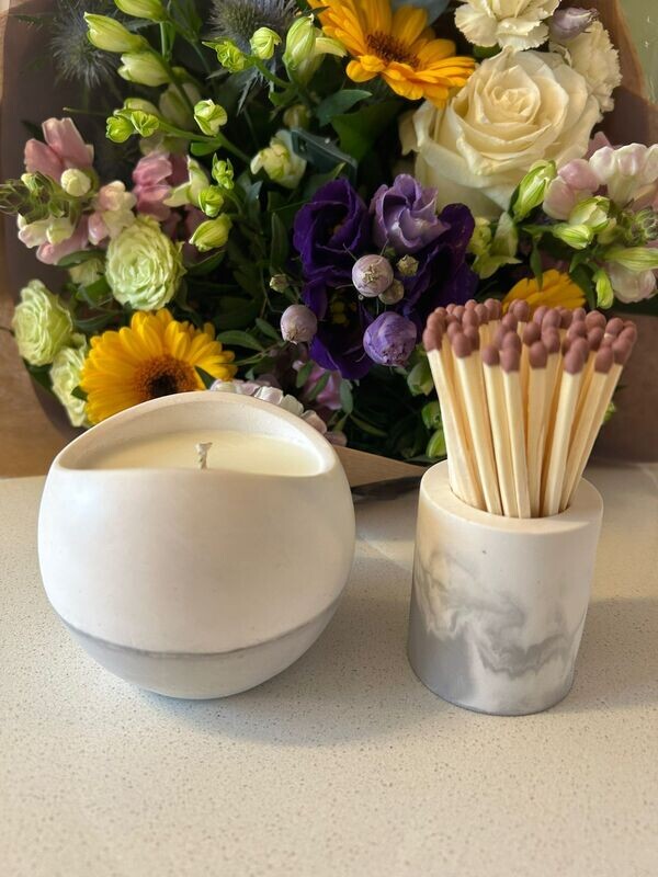 &#39;Relax &amp; Unwind&#39; - curved 165g candle &amp; match pot