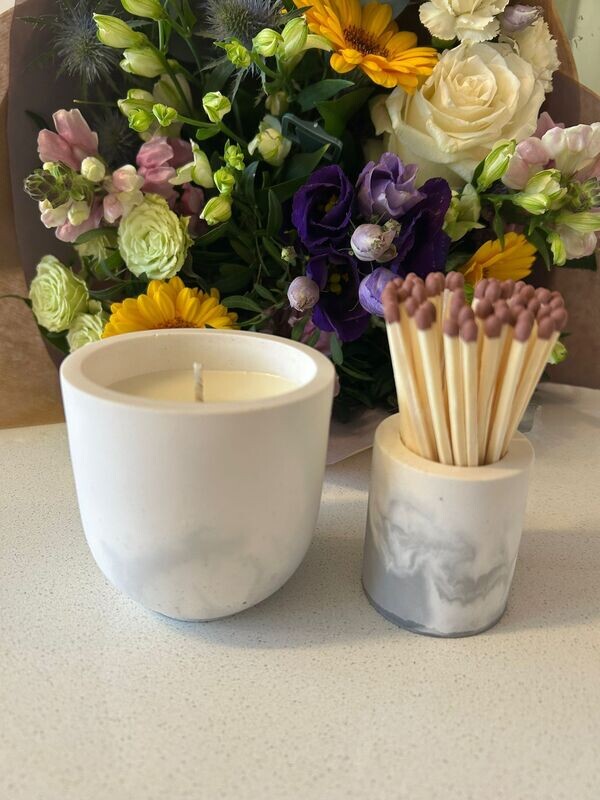 &#39;Relax &amp; Unwind&#39; - 180g candle &amp; match pot