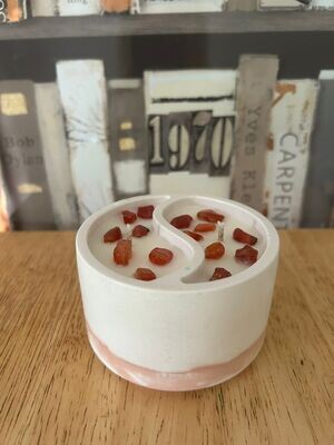 &#39;Radiant&#39; - yin &amp; yang 180g essential oil candle