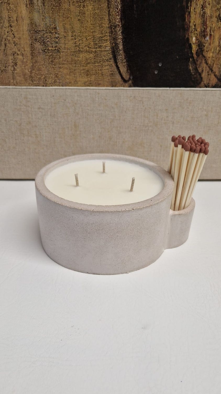 ;Vanilla, Sandalwood &amp; Black Pepper&#39; - large 440g candle