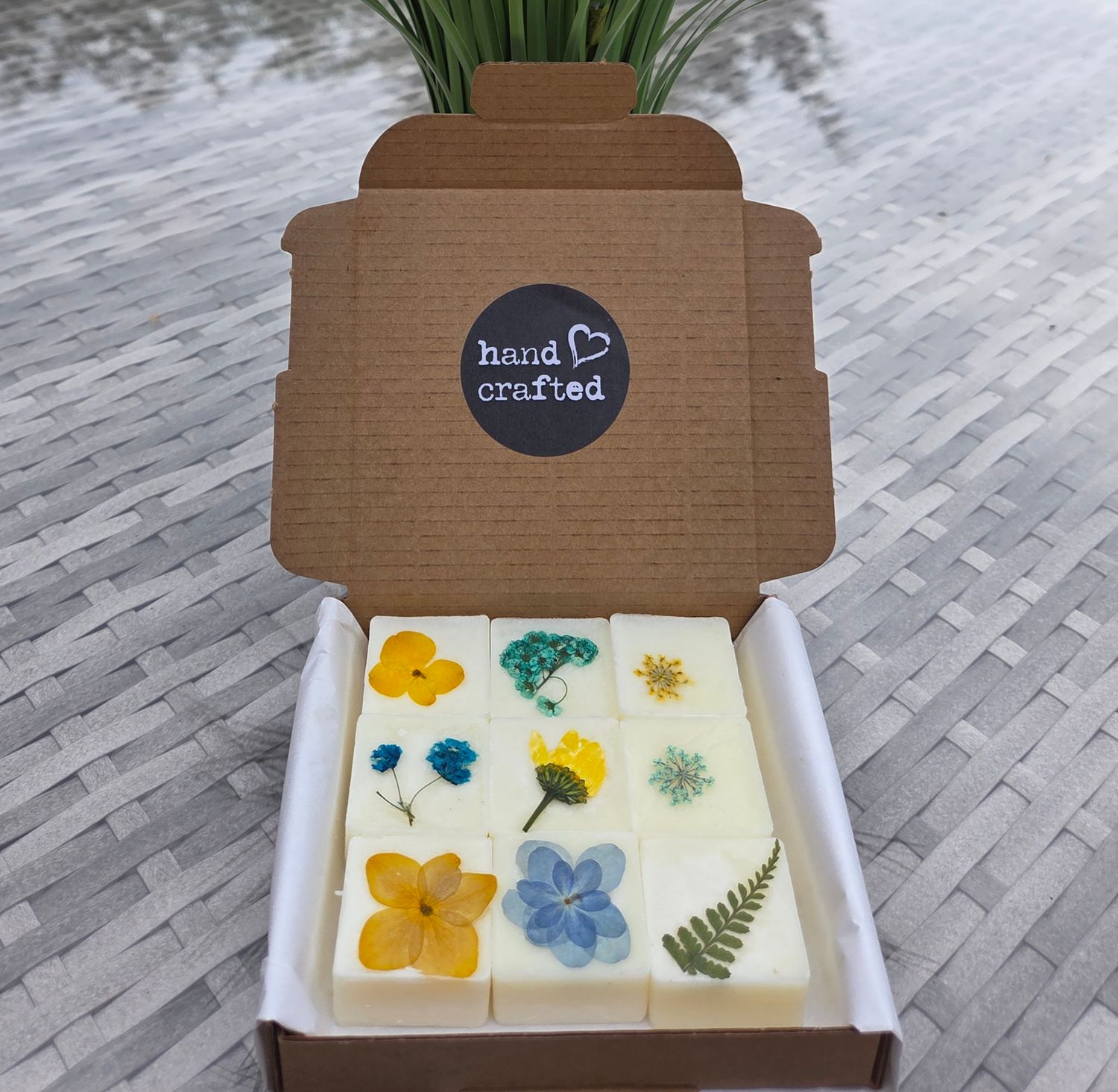 &#39;Verdant Blossom&#39; - large wax melts