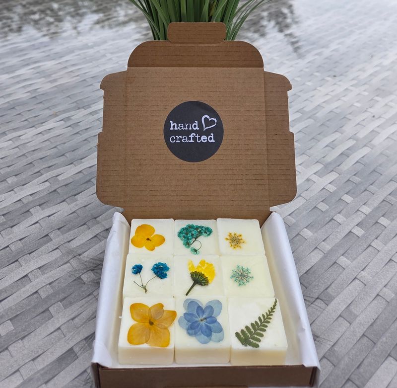 &#39;Verdant Blossom&#39; - large wax melts