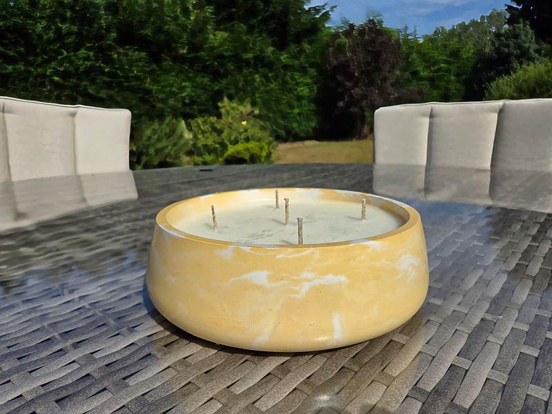 &#39;Lemongrass &amp; Bergamot&#39; - 5-wick 650g candle