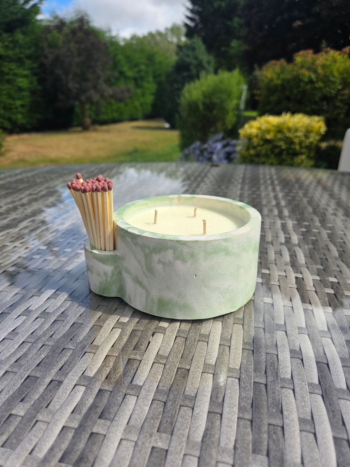 &#39;Lime, Basil &amp; Mandarin&#39; - 450g candle