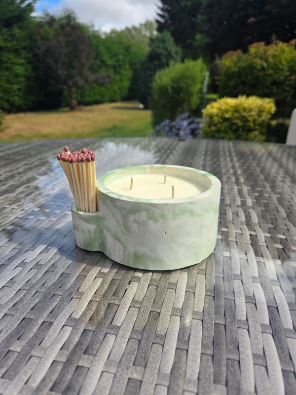 &#39;Lime, Basil &amp; Mandarin&#39; - 450g candle