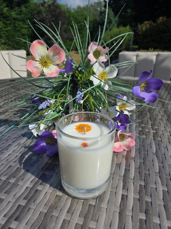 &#39;Orange Blossom &amp; Coastal Cypress&#39; - 220g candle