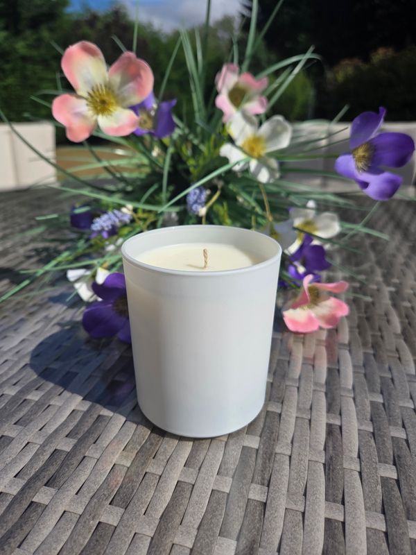 &#39;Pure Vanilla&#39; - 220g candle