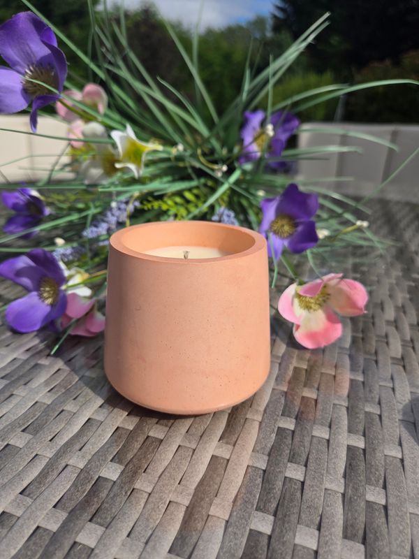 &#39;Mandarin &amp; Sandalwood&#39; - 200g candle