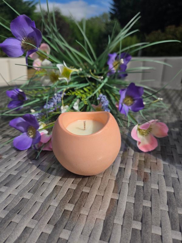 &#39;Mandarin &amp; Sandalwood&#39; - 165g candle