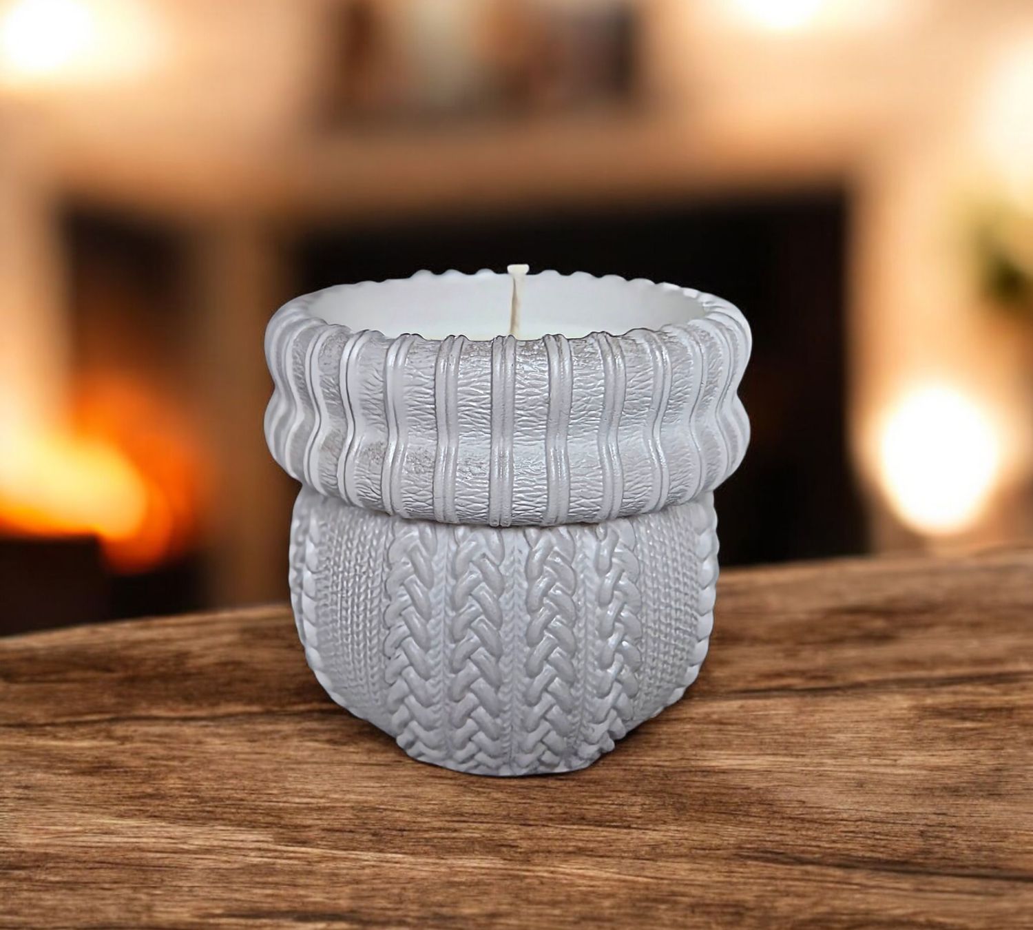 &#39;Golden Cashmere &amp; Vanilla&#39; - 170g candle