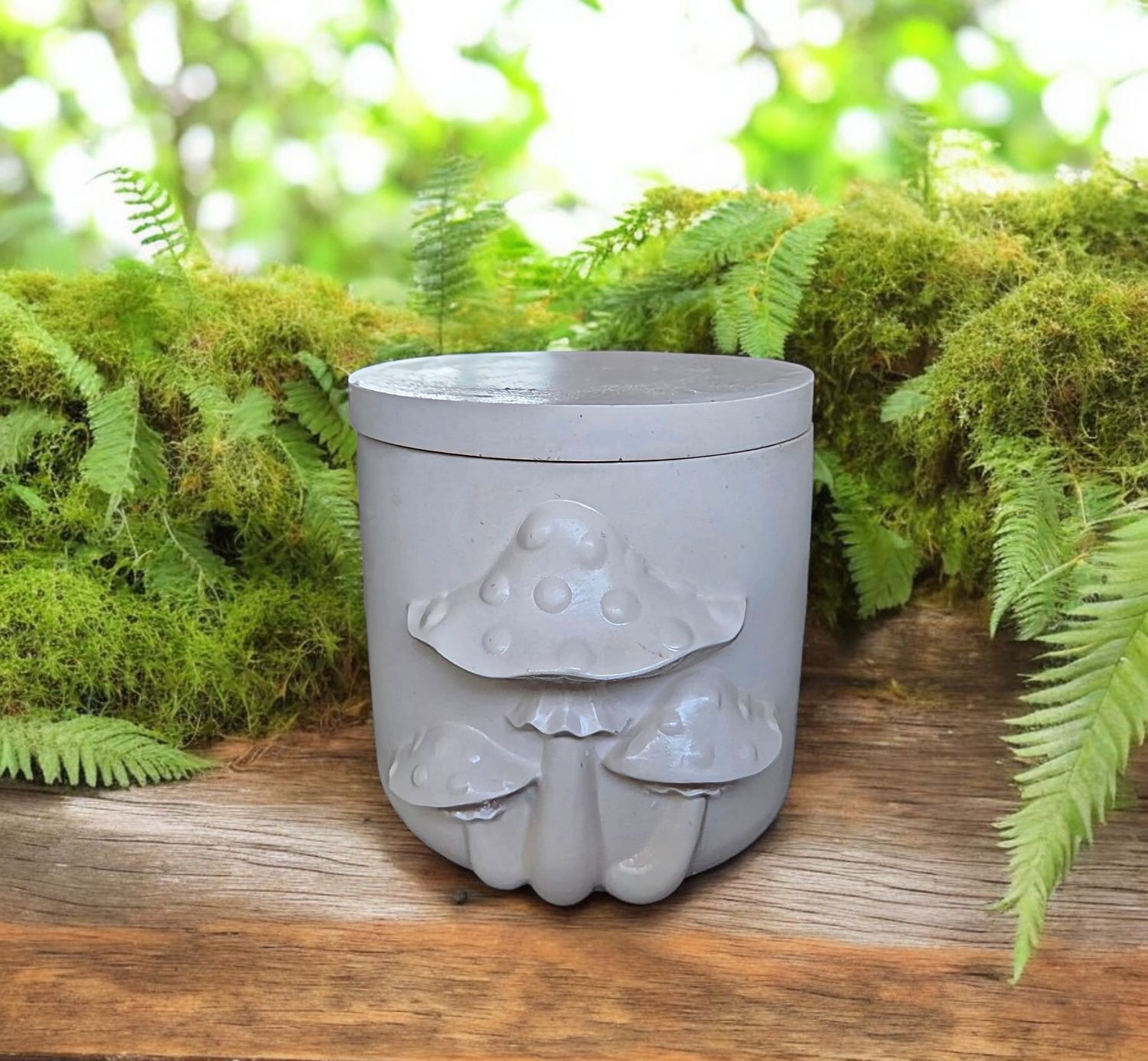 &#39;Forest Floor&#39; - 170g candle