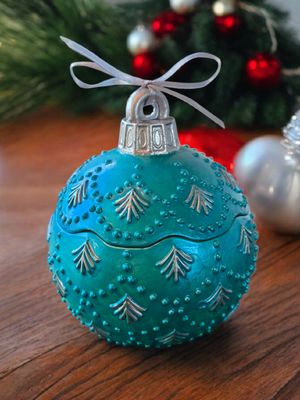 'Nordic Cedar' - hand-painted 200g candle